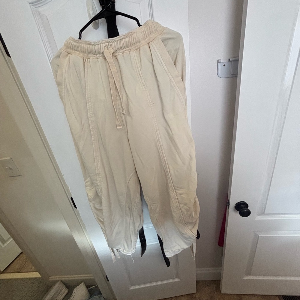 Anthropologie Cream Ankle Pants